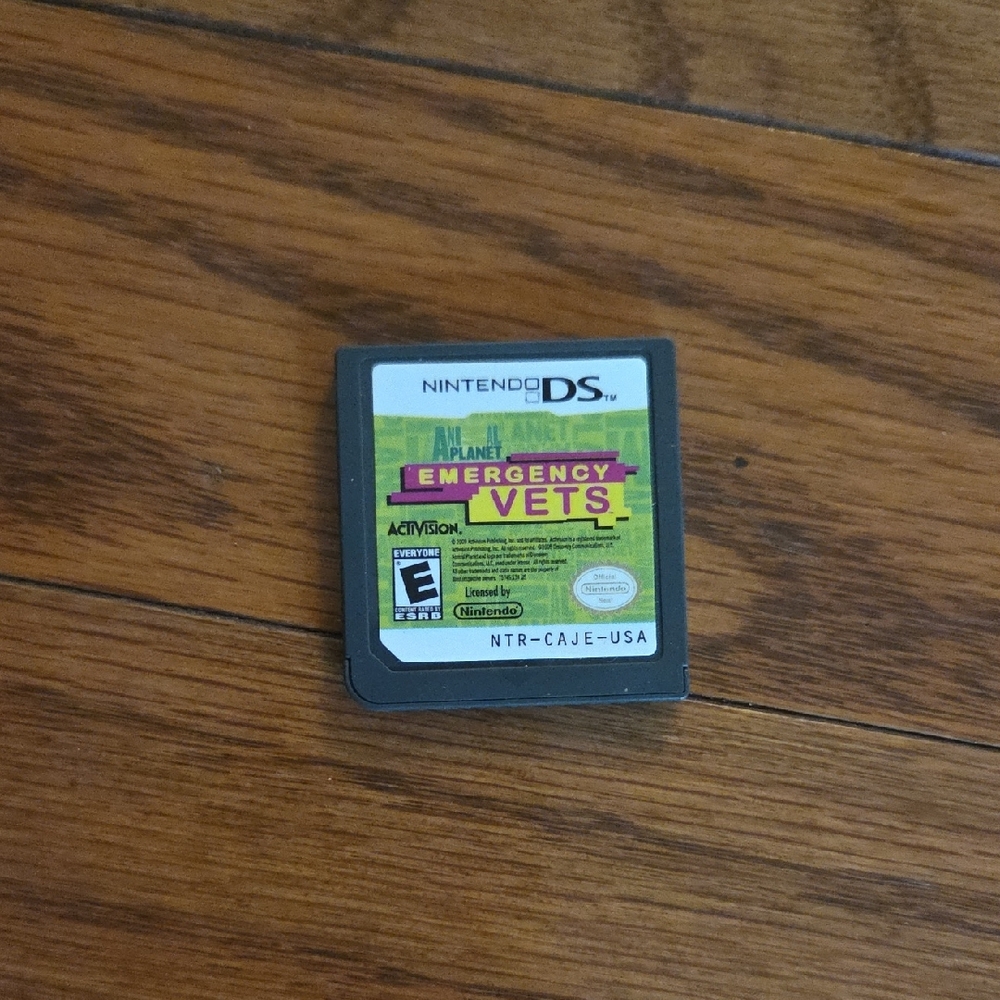 Nintendo DS Emergency Vets Game Cartridge - Works